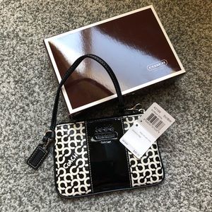 Coach Wristlet black and white